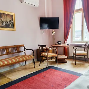 Chopin Boutique Apartahotel